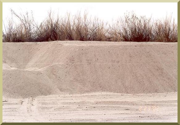 Sand mining in El Barbon Wash near Real del Castillo, Baja California